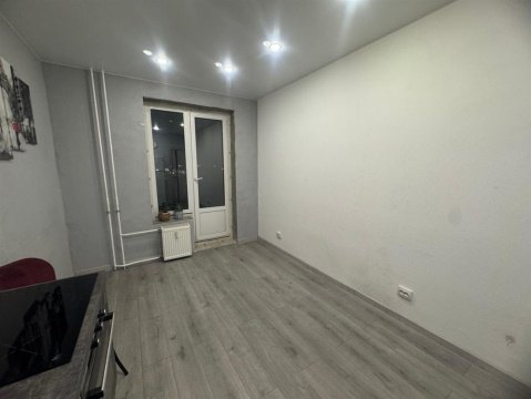 1-к квартира, 7/9 эт., 38м²